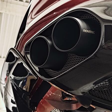 Instalace výfuku Novitec do Ferrari 812 GTS. Sounds gooood!🎼...